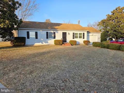 803 Cypress Dr, Seaford, DE 19973