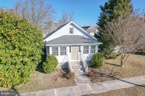 304 Delaware Ave, Bridgeville, DE 19933