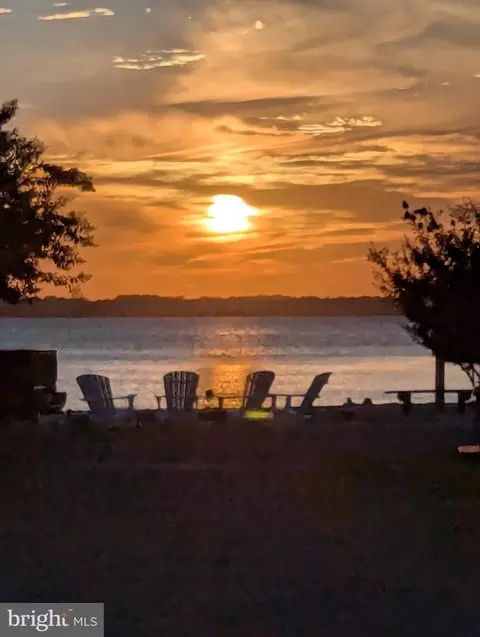 40035 S Croppers Cir, Fenwick Island, DE 19944