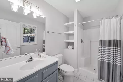 Bath - 939 Pine Tree Ln, Bethany Beach, DE 19930 photo 6 of 7