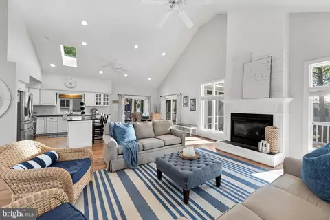 939 Pine Tree Ln, Bethany Beach, DE 19930