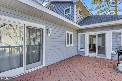 Exterior - 939 Pine Tree Ln, Bethany Beach, DE 19930 photo 5 of 10