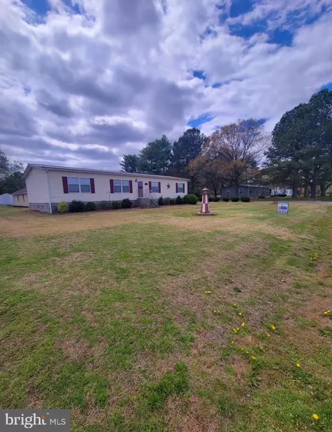 35087 Bittersweet Dr, Delmar, DE 19940