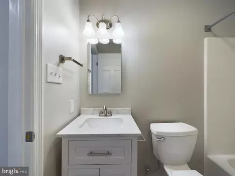 Bath - 125 Anderson St, Georgetown, DE 19947 photo 1 of 5