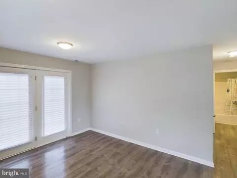 Living - 125 Anderson St, Georgetown, DE 19947 photo 3 of 5