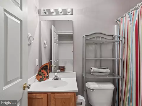 Bath - 18 Calvert St #59, Ocean View, DE 19970 photo 3 of 3