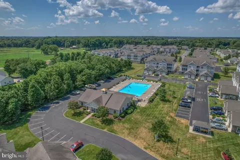 View/Area - 4902 E Pebble Ln #E, Milford, DE 19963 photo 8 of 9