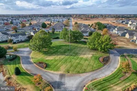 View/Area - 4902 E Pebble Ln #E, Milford, DE 19963 photo 1 of 9