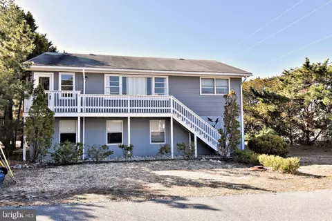 10 N 2nd St, South Bethany, DE 19930