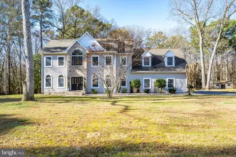4 Woodland Dr, Seaford, DE 19973