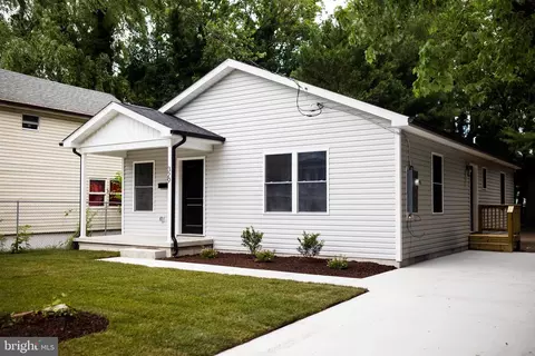 329 N Front St, Seaford, DE 19973