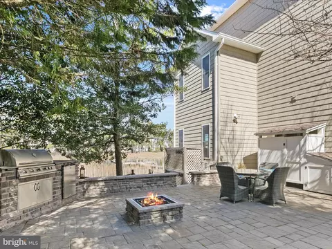 Exterior - 40 Hudson Ave, Ocean View, DE 19970 photo 14 of 17
