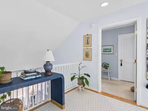 Entry Way - 40 Hudson Ave, Ocean View, DE 19970 photo 3 of 5