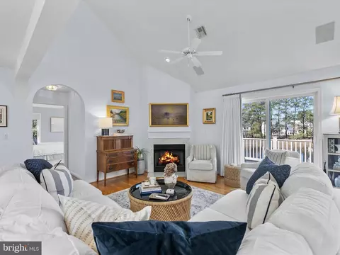 Living - 40 Hudson Ave, Ocean View, DE 19970 photo 1 of 5