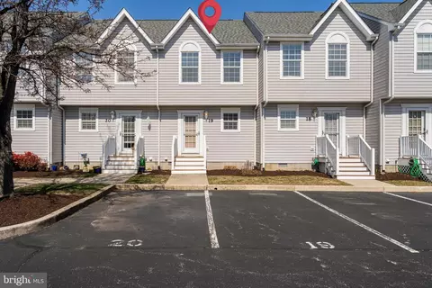 38174 Beachwood Ct #E19, Frankford, DE 19945