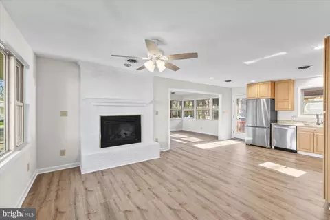 424 Collins St, Bethany Beach, DE 19930 photo 8
