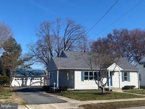 306 Edgewood St, Bridgeville, DE 19933