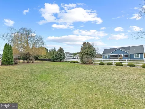 Exterior - 14 Elliott Ave, Ocean View, DE 19970 photo 9 of 13