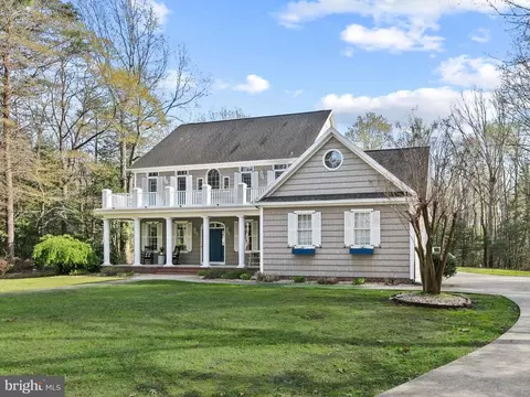 4 Oak Knoll Ct, Georgetown, DE 19947