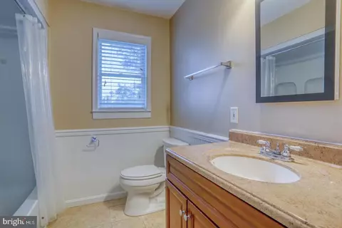 Bath - 76 Valley Forge Dr, Milford, DE 19963 photo 3 of 3