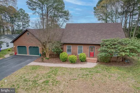 76 Valley Forge Dr, Milford, DE 19963