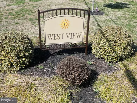 19 Kent Ave, Ocean View, DE 19970
