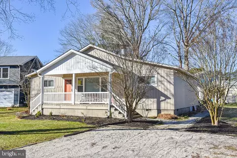 681 Collins St, Bethany Beach, DE 19930