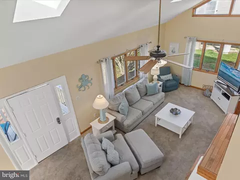 Living - 32721 E Riga Dr, Ocean View, DE 19970 photo 5 of 5