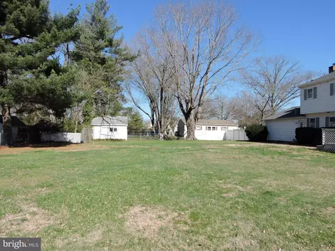 Exterior - 910 Park Dr, Seaford, DE 19973 photo 5 of 5