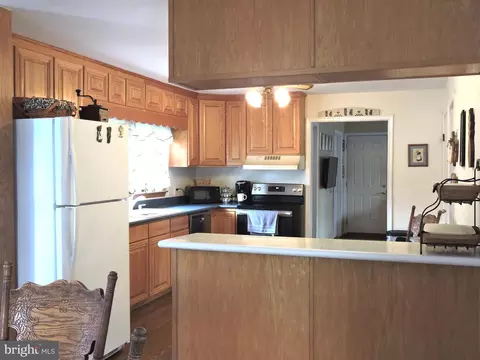 Kitchen - 910 Park Dr, Seaford, DE 19973 photo 4 of 4