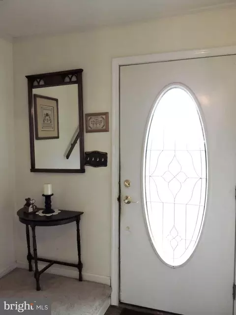 Entry Way - 910 Park Dr, Seaford, DE 19973 photo 2 of 2