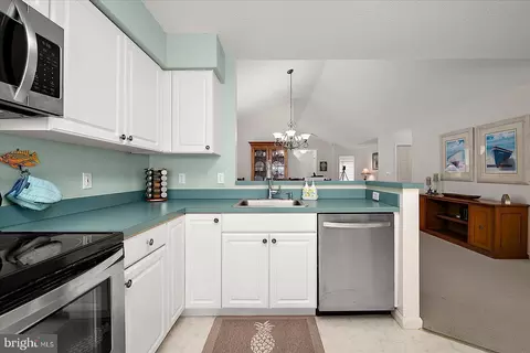 Kitchen - 13 Jodi Ct, Ocean View, DE 19970 photo 4 of 6