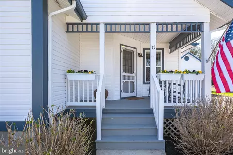 Exterior - 13 Jodi Ct, Ocean View, DE 19970 photo 2 of 20