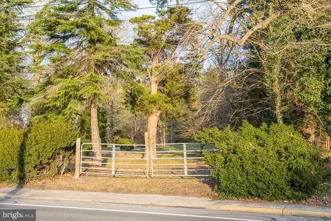 225 S Bedford St, Georgetown, DE 19947