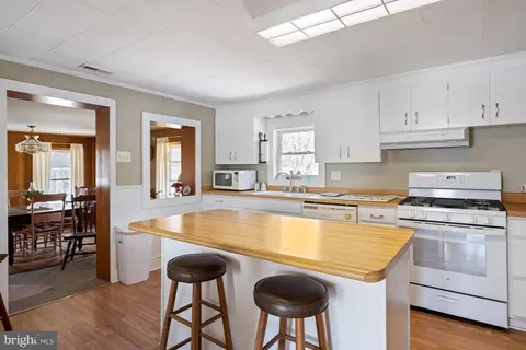 Kitchen - 28059 Broadkill Rd, Milton, DE 19968 photo 1 of 4