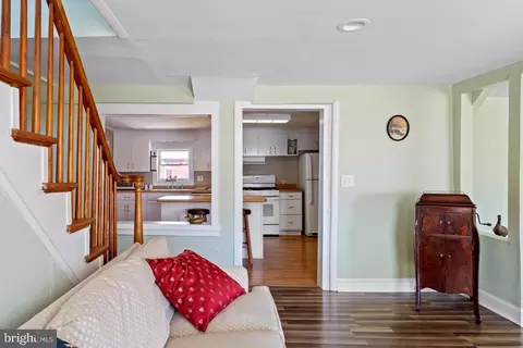 Entry Way - 28059 Broadkill Rd, Milton, DE 19968 photo 1 of 2