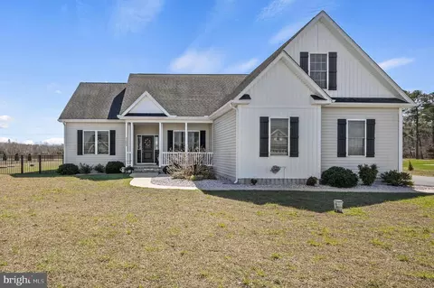 22884 Deep Creek Dr, Lincoln, DE 19960