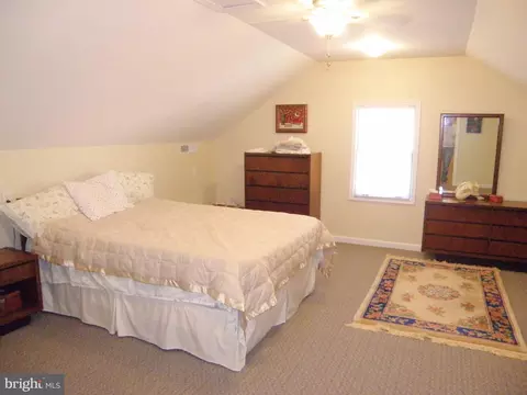 Bedroom - 30998 S Shell Bridge Rd, Laurel, DE 19956 photo 5 of 5
