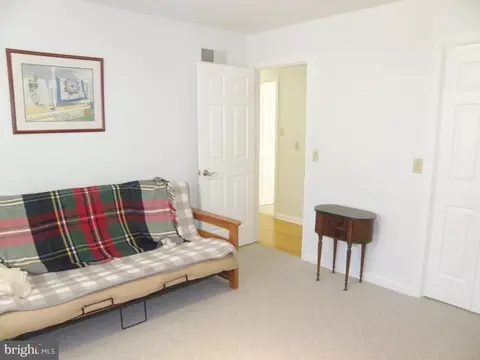 Bedroom - 30998 S Shell Bridge Rd, Laurel, DE 19956 photo 4 of 5