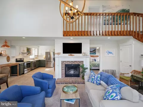 Living - 948 Hawksbill St, Bethany Beach, DE 19930 photo 2 of 2