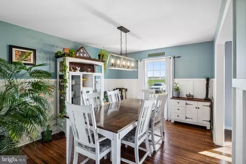 Dining - 32568 Hastings Dr, Laurel, DE 19956 photo 1 of 2