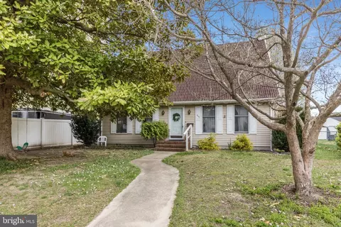 415 N Phillips St, Seaford, DE 19973