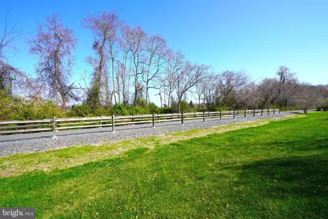 Exterior - 16807 Forest Dr, Lewes, DE 19958 photo 18 of 19