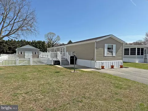 6 Sunnyfield Rd #E-5, Rehoboth Beach, DE 19971