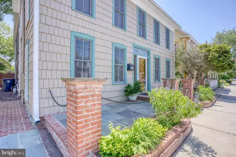 305 Mulberry St, Lewes, DE 19958