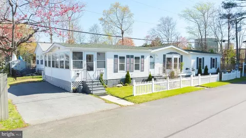 37767 Swann Dr, Selbyville, DE 19975