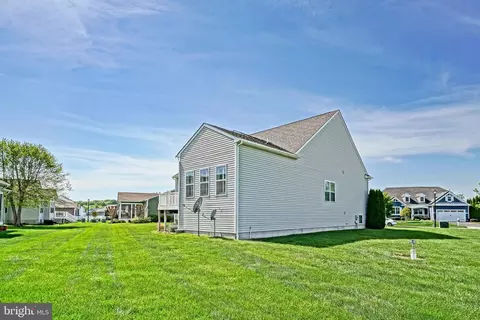 Exterior - 29681 Riverstone Dr, Milton, DE 19968 photo 6 of 9