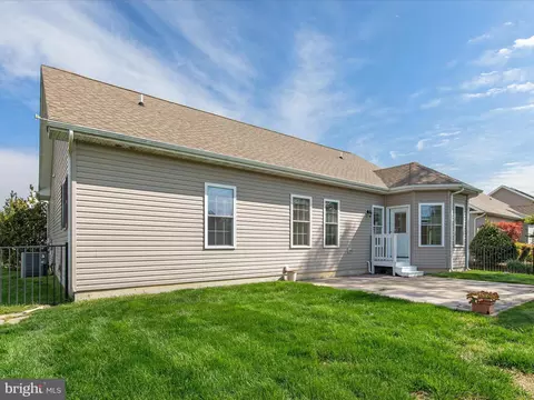 Exterior - 29574 Fieldstone Dr, Milton, DE 19968 photo 8 of 12