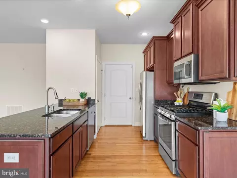 Kitchen - 29574 Fieldstone Dr, Milton, DE 19968 photo 3 of 6