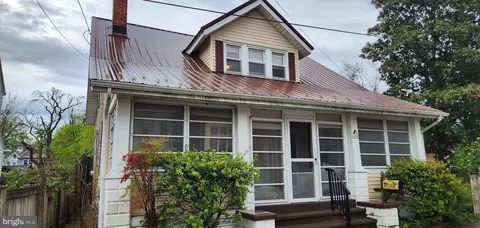 209 N Pine St, Seaford, DE 19973